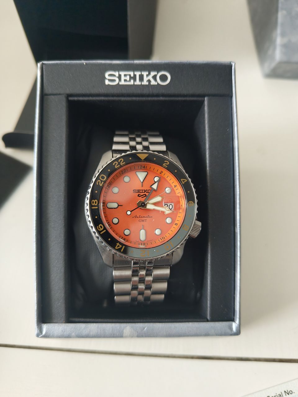 Seiko 5 gmt