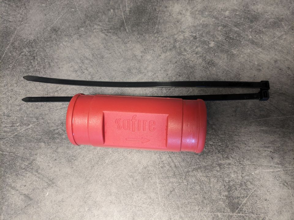 Safire Lämmittimen pumpun suojakotelo / äänenvamennin.