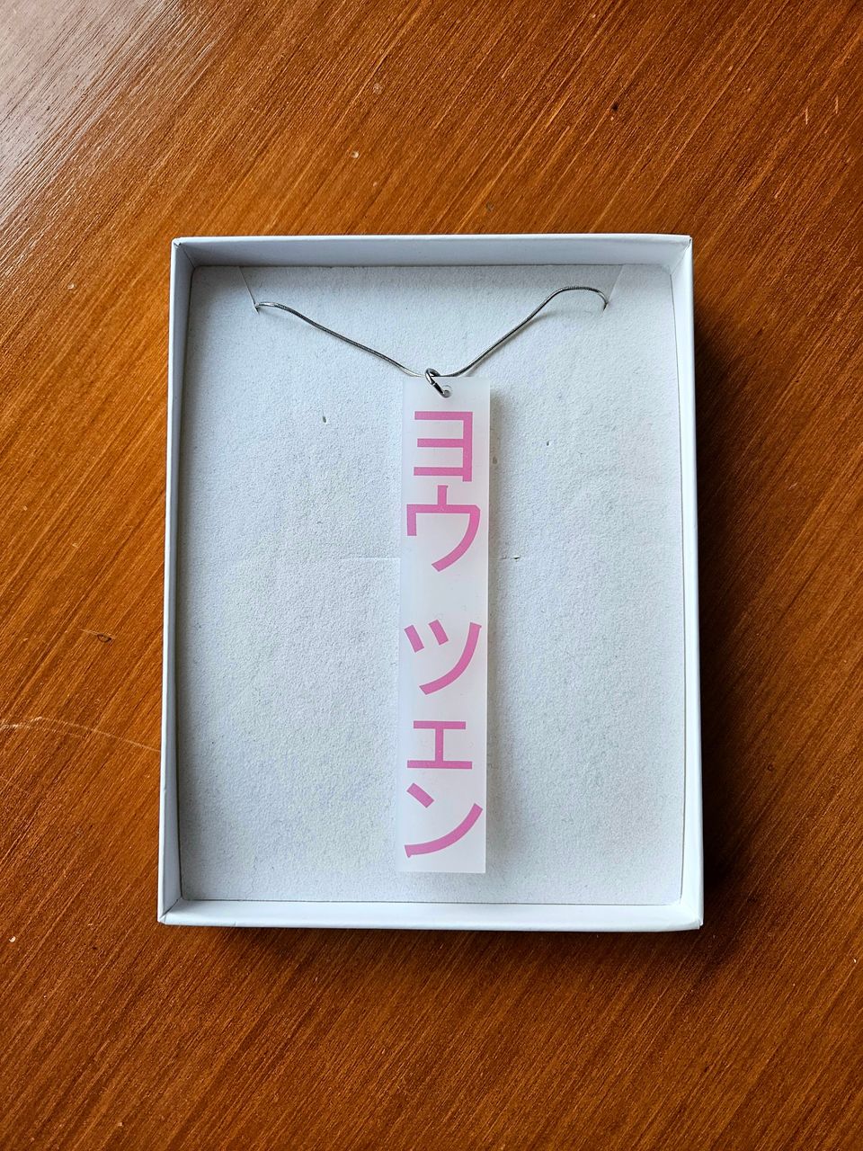 Yo Zen Katakana pinkki valkoinen kaulakoru