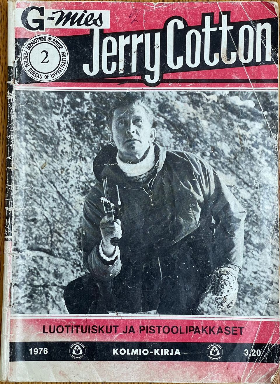 Jerry Cotton. 1976-02 Luotituiskut ja pistoolipakkaset