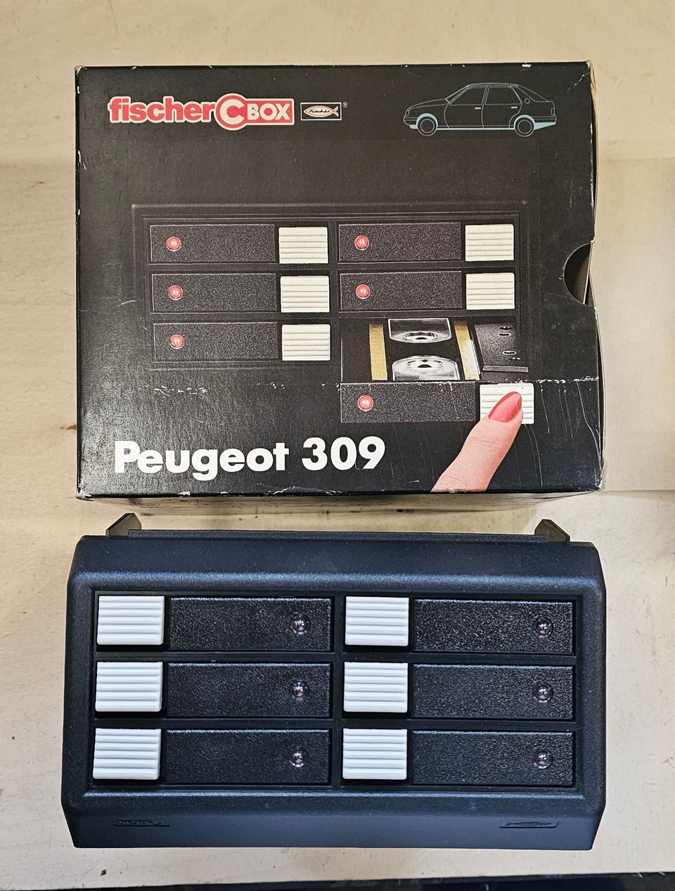Peugeot 309 kasettikotelo