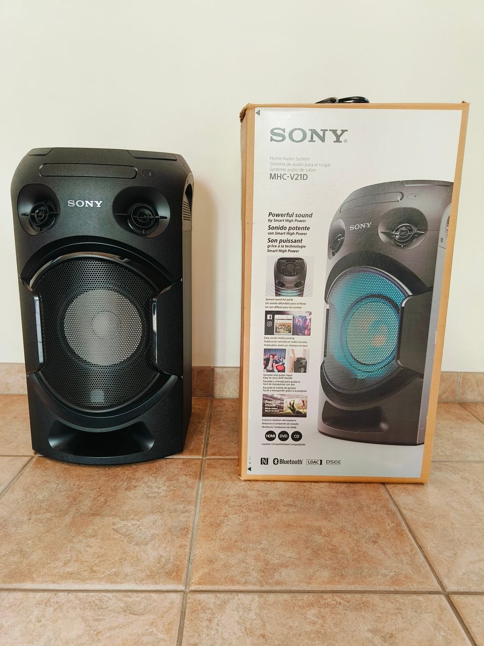 Karaoke ja kodin audio system Sony MHC-V21D