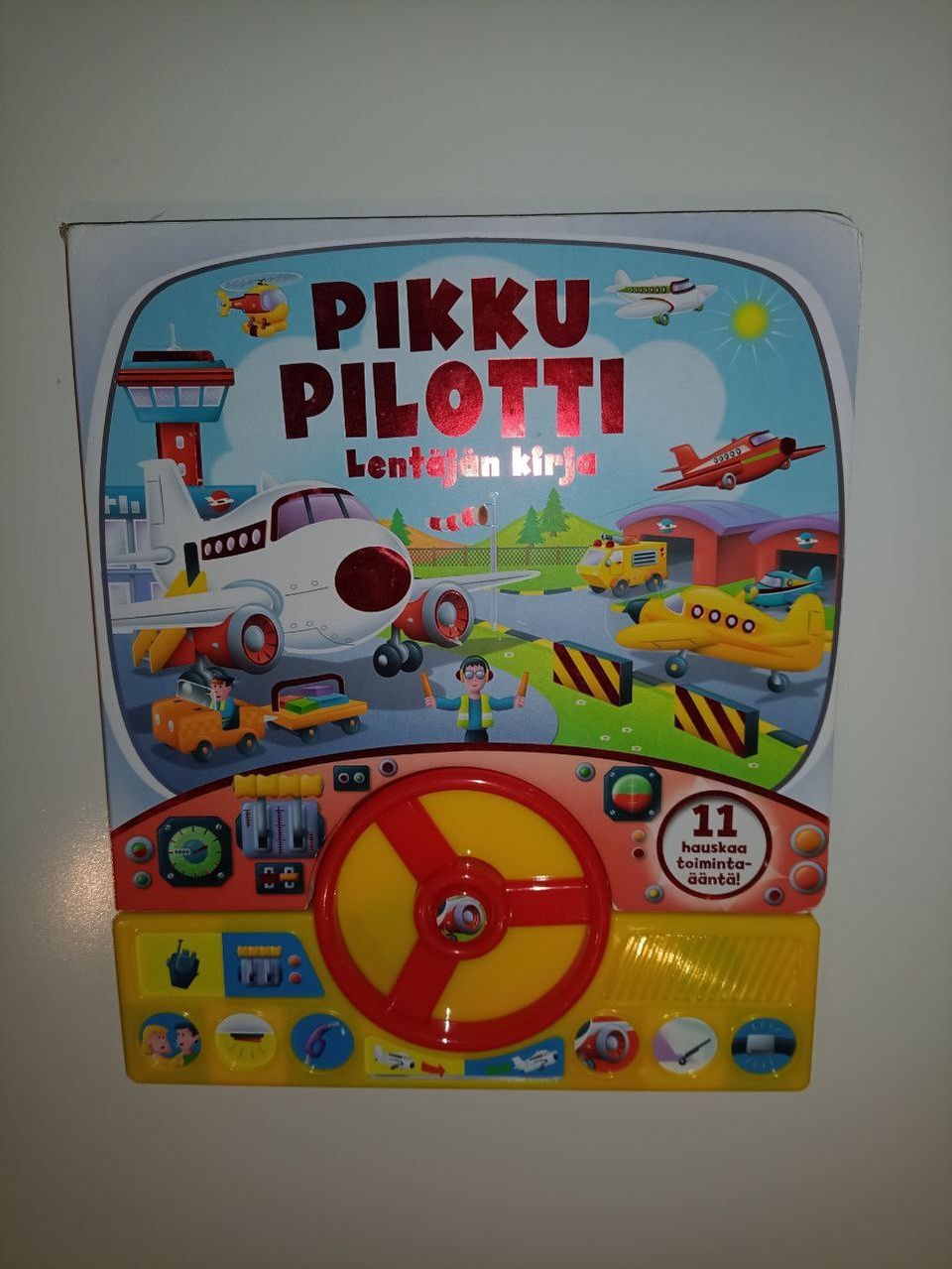 Pikku pilotti leikkikirja