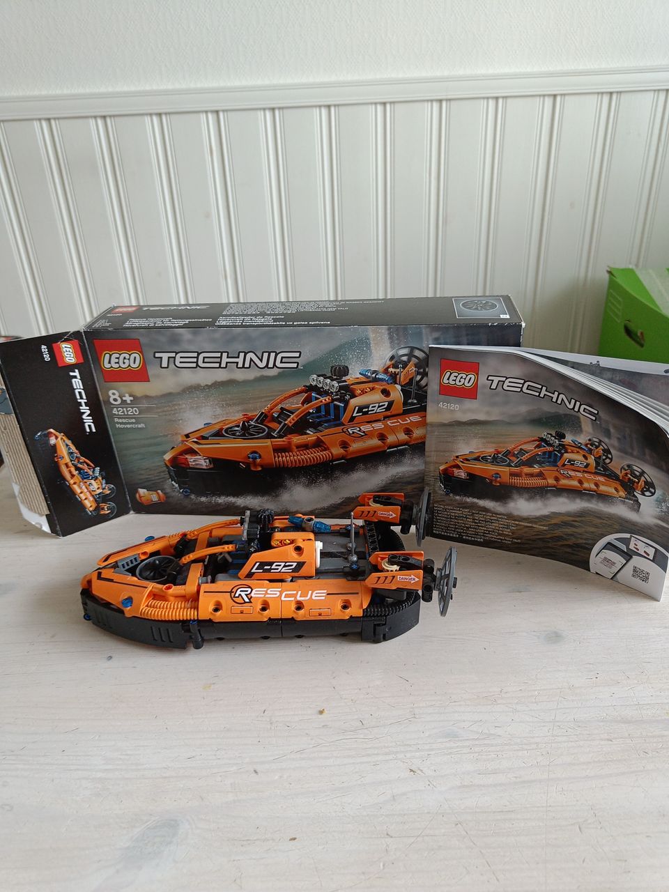 Lego Technic Rescue hovercraft