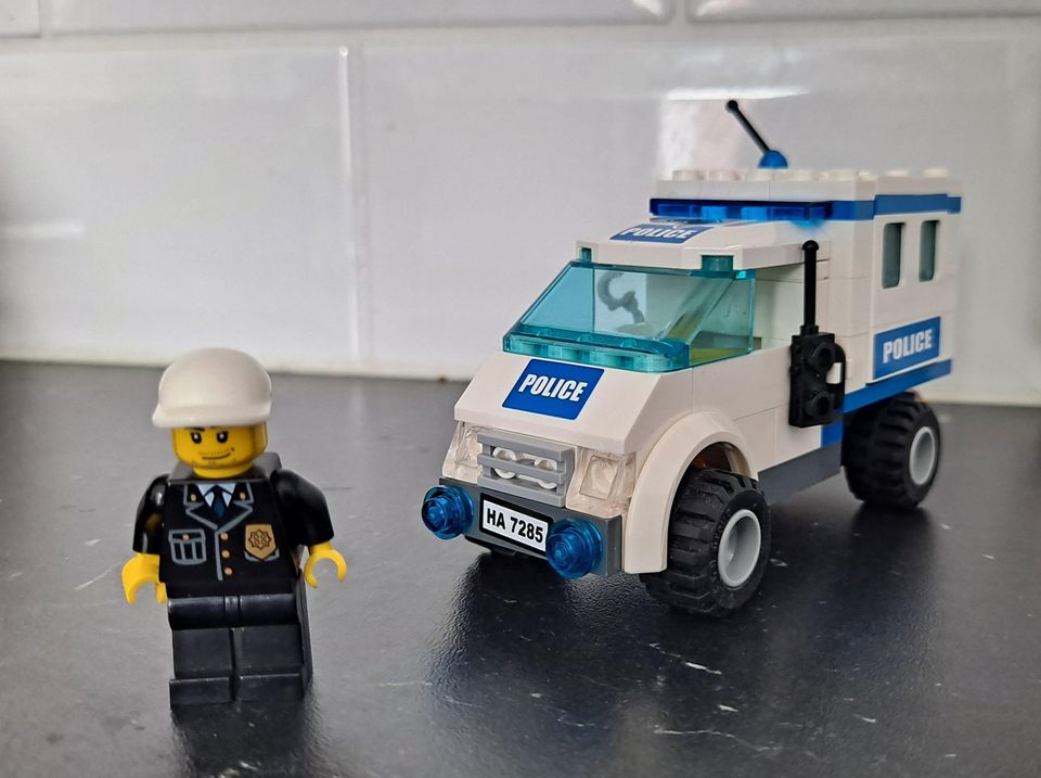 Lego poliisiyksikkö 7285