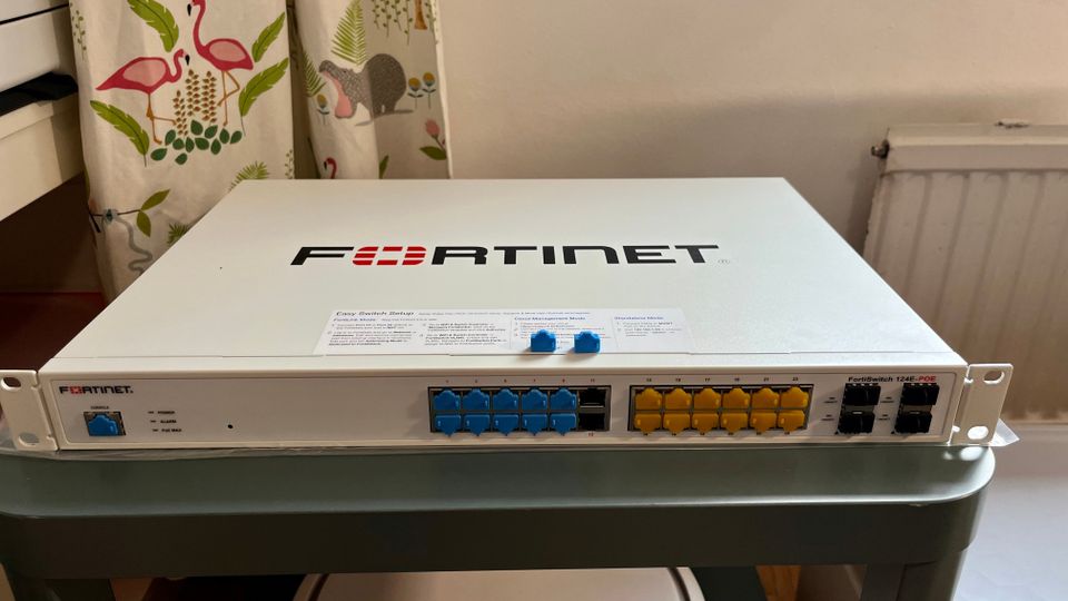 Fortinet FortiSwitch 124E POE