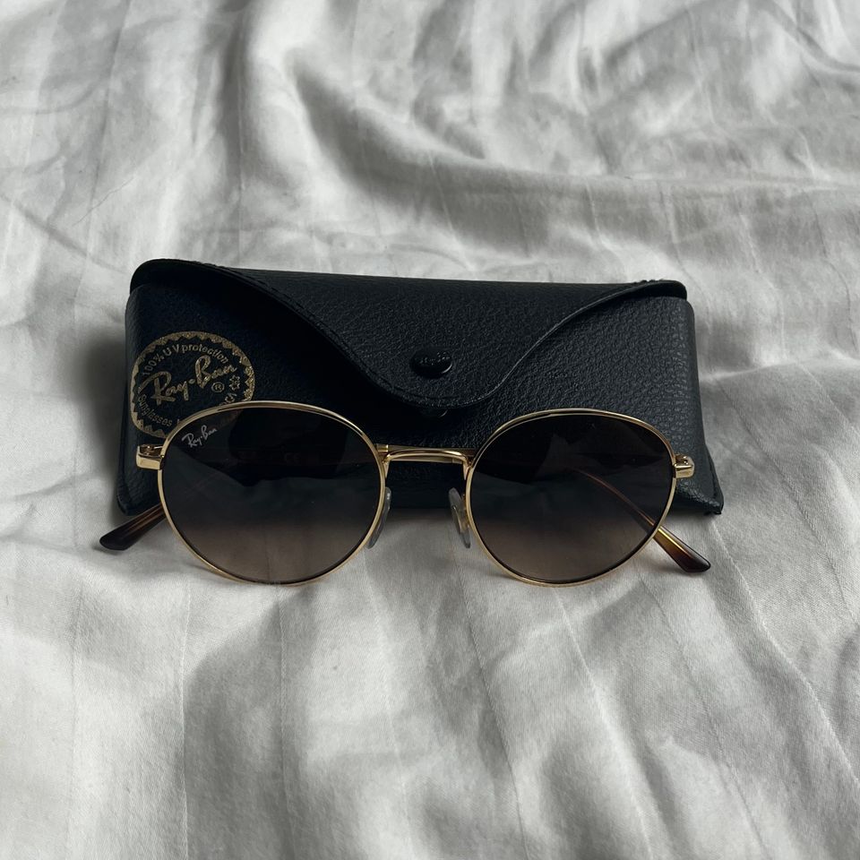 Rayban aurinkolasit