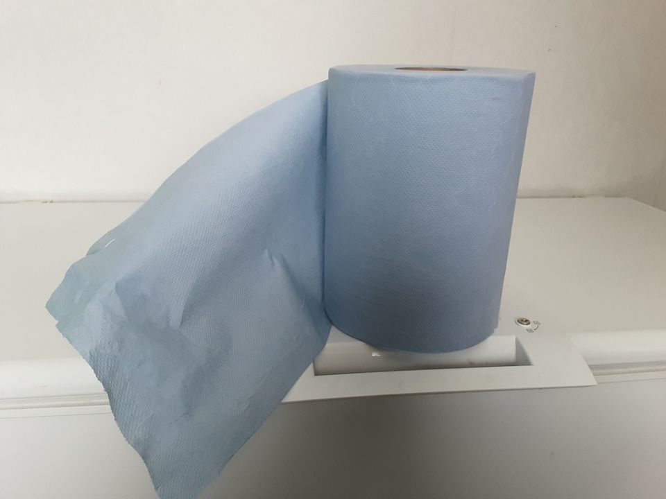 Pyyhepaperia esim. korjaamon käyttöön