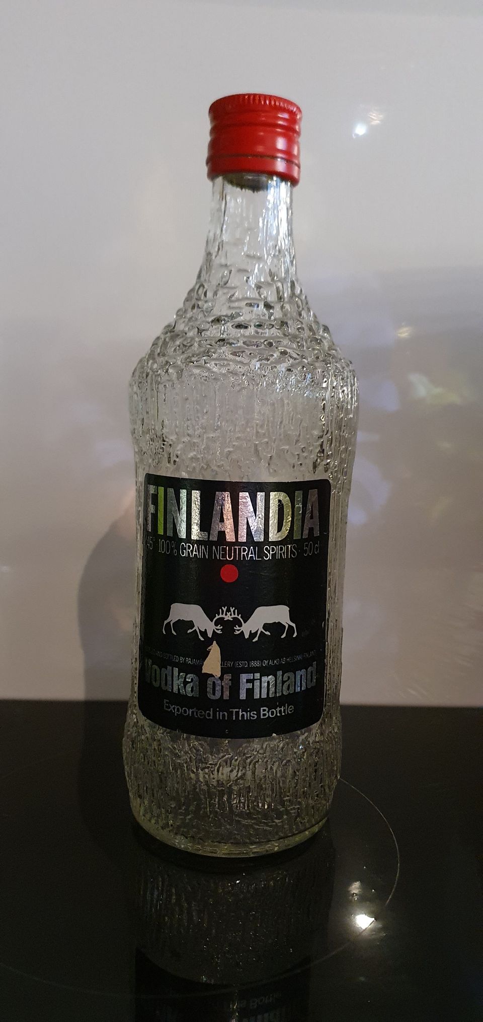Wirkkalan Finlandia Vodka pullo 0,5l