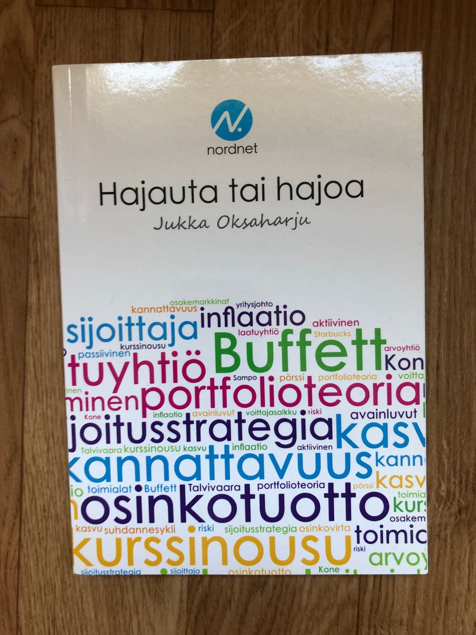 Jukka Oksaharju: Hajauta tai hajoa