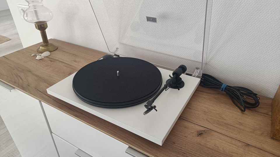 Pro-Ject Primary E