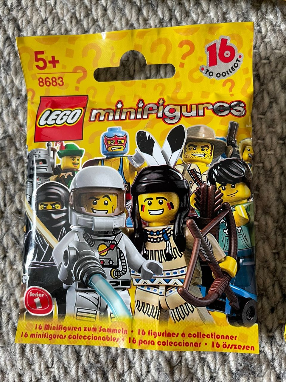 Lego Minifigures Sarja 1. AVAAMATTOMIA.