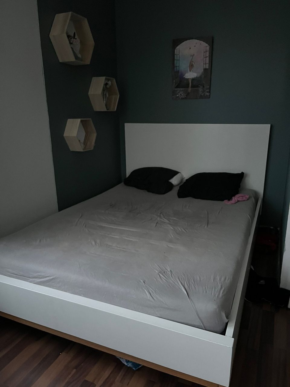 Ikean sänky 140x200