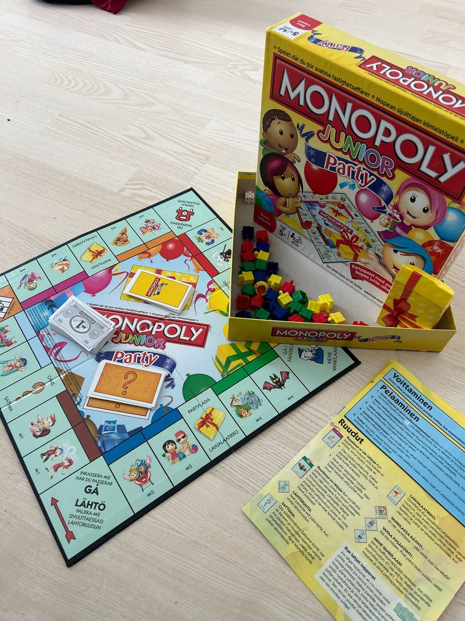 Monopoly junior party lautapeli