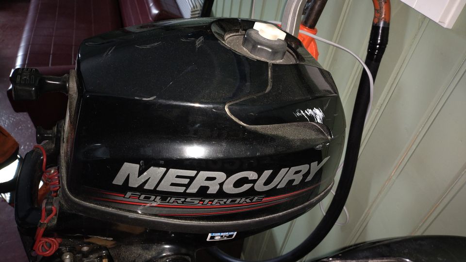 Mercury 2.5hv 4-t perämoottori lähes uusi