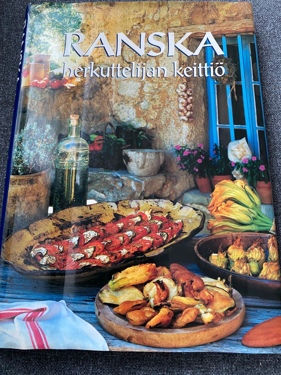 Ranska herkuttelijan keittiö kirja