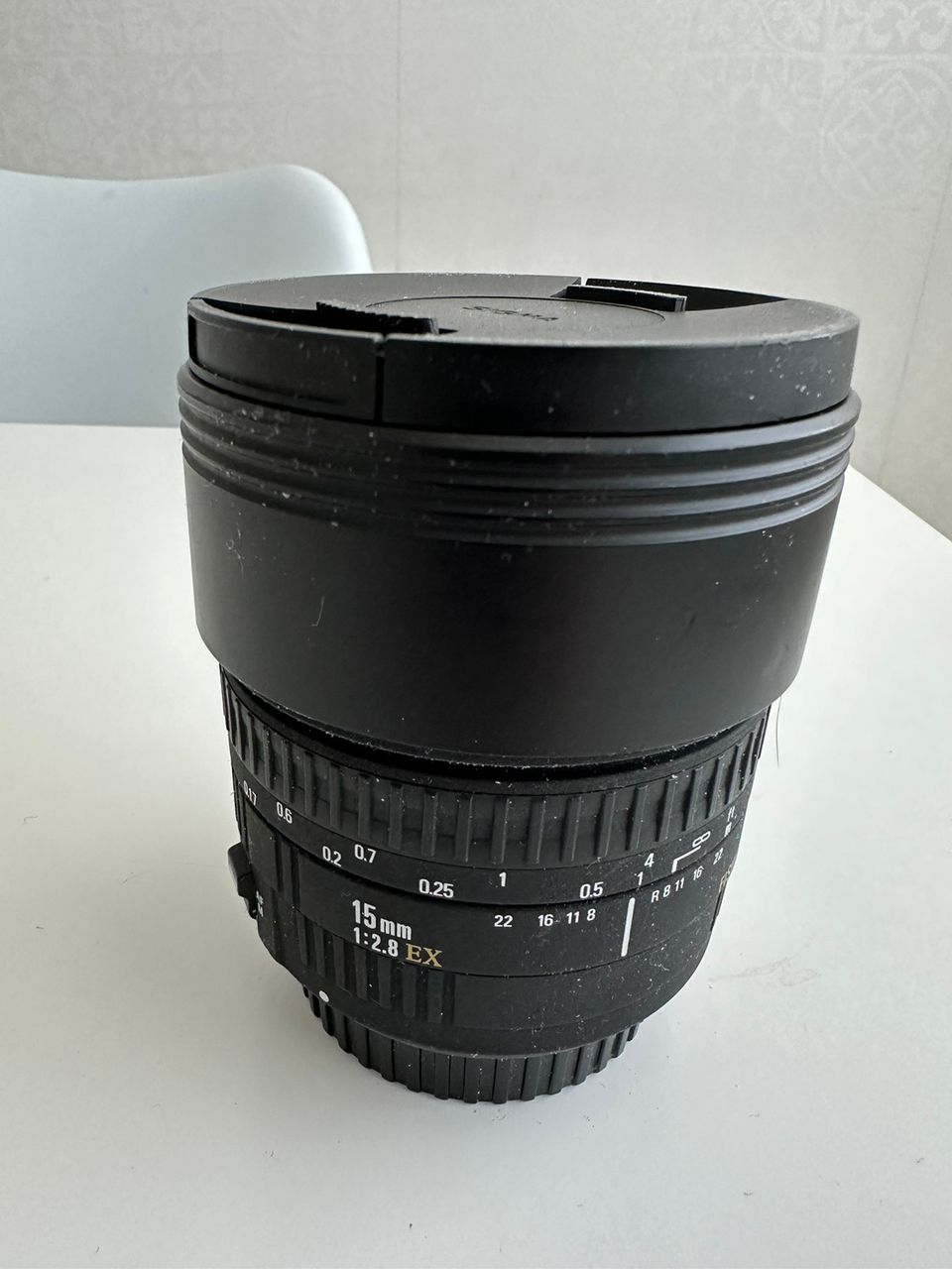 Sigma 15mm f2.8 EX Fisheye -objektiivi