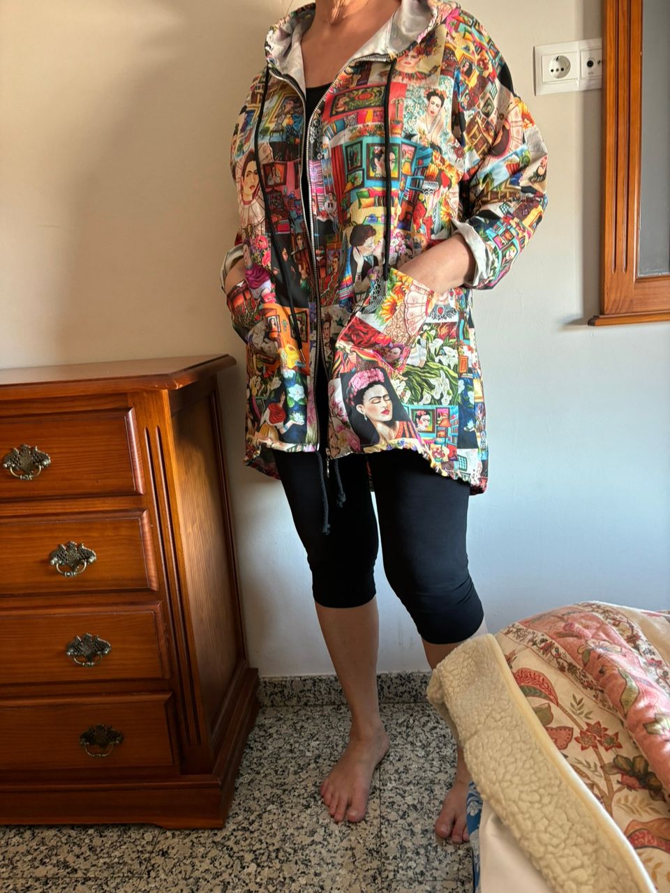 Frida Kahlo -hupullinen takki
