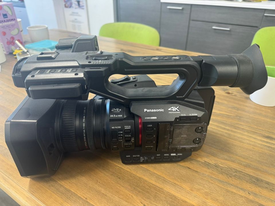 Panasonic HC-X20 4K - videokamera