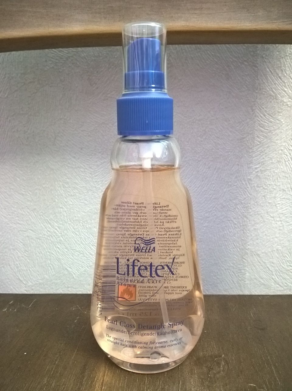 Uusi Wella Lifetex Pearl Gloss Detangle Spray (125ml)