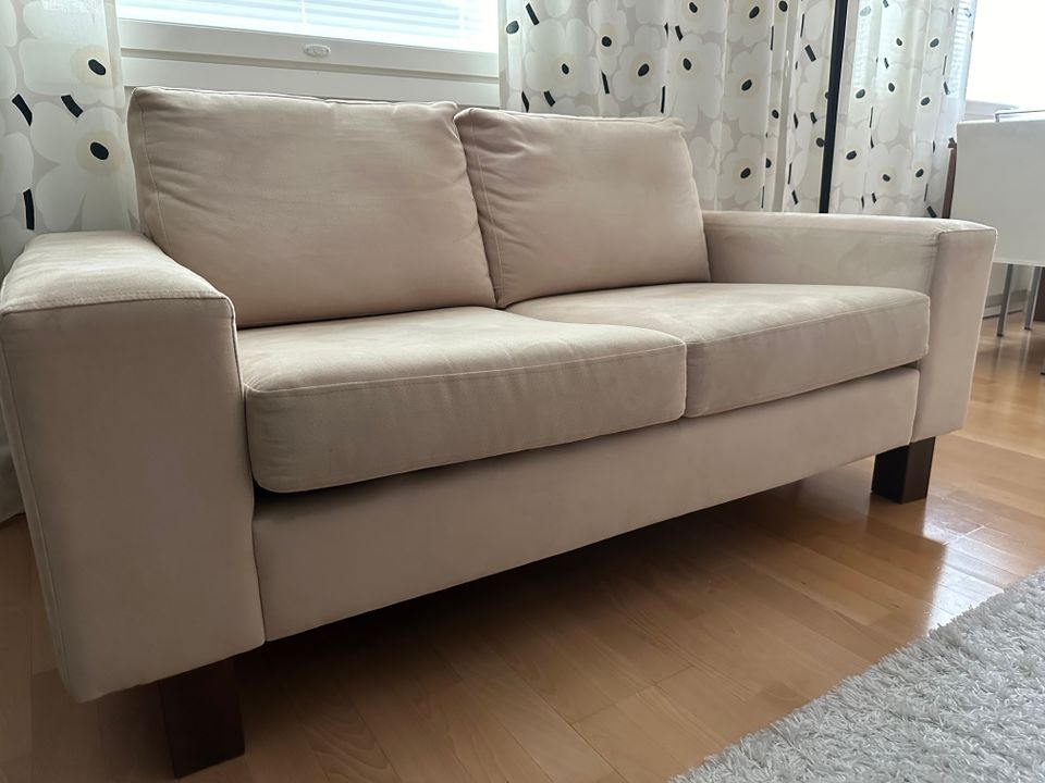 Alcantara 2 istuttava beige sohva