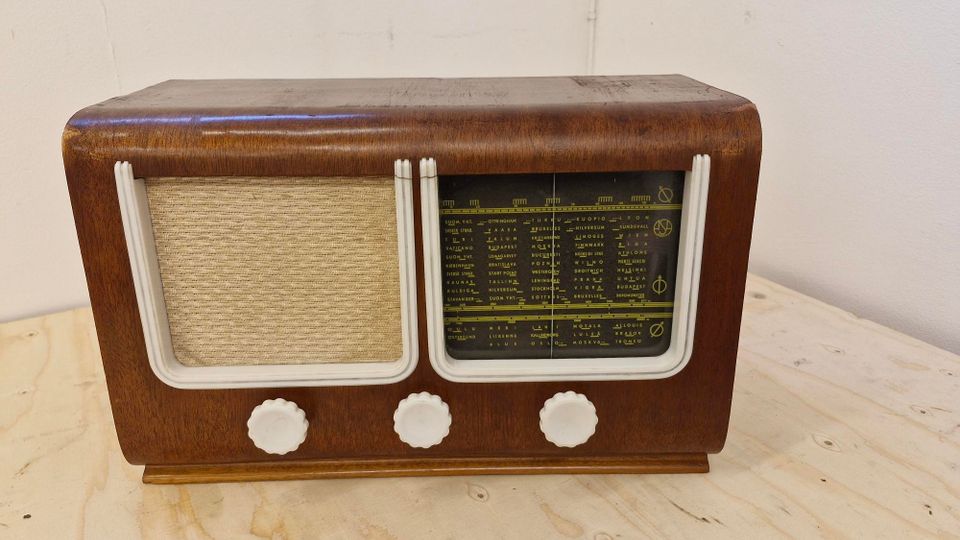 Asa 100 radio