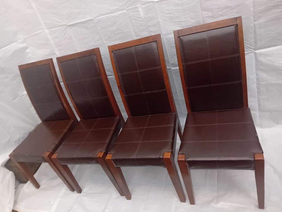 Hienot tummapuiset tuolit osittain nahkaa (4kpl)