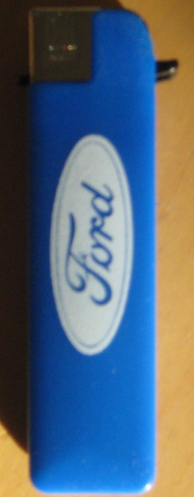 Keräilysytytin Ford-logolla.1990-luku