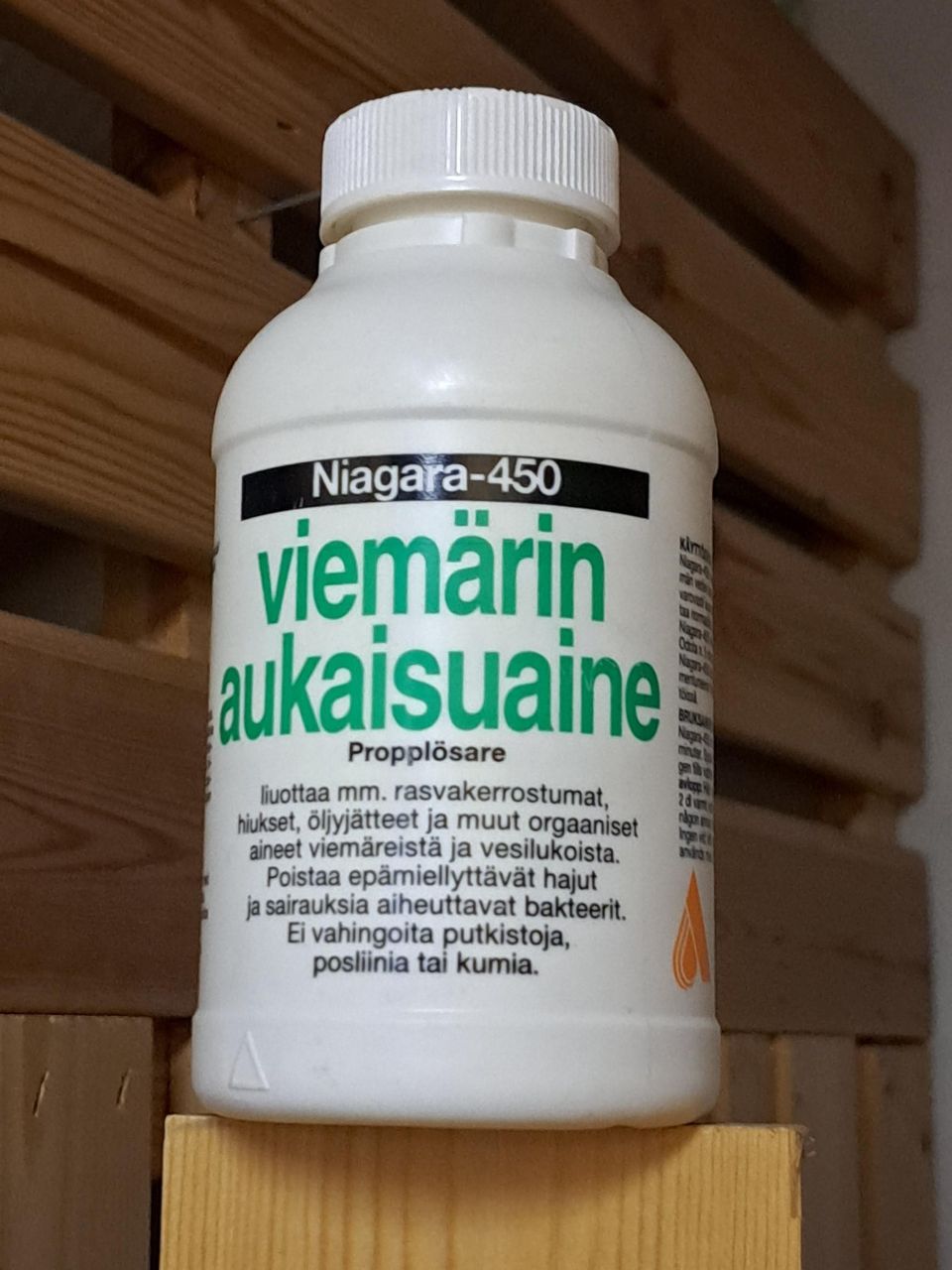 Viemärin aukaisuaine