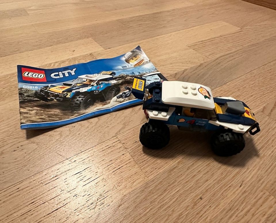 LEGO City 60218 sininen Aavikkoralliauto