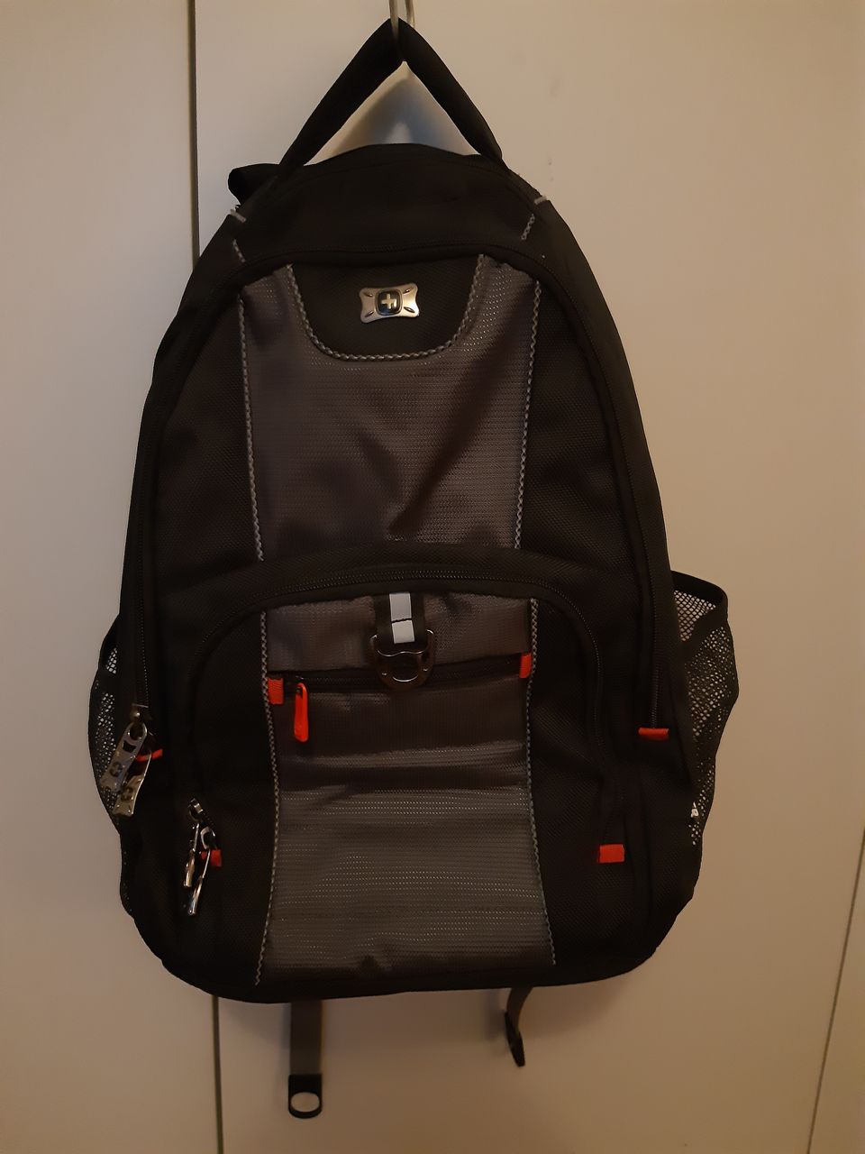 Wenger Pillar Backpack -reppu 16" kannettavalle tietokoneelle