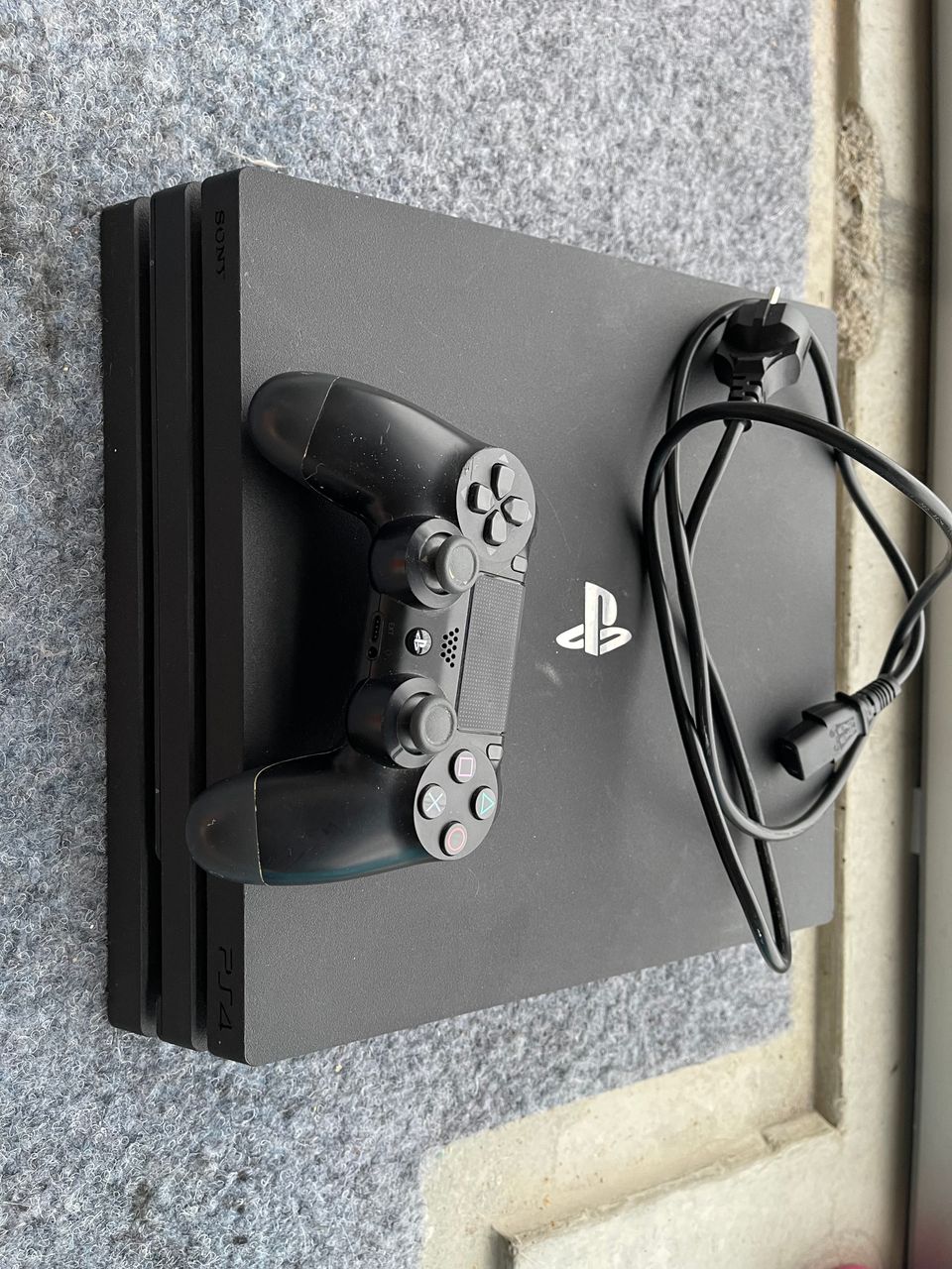 PlayStation 4 Pro 1TB (X2)