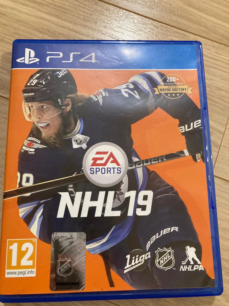 PS4 NHL 2019 peli
