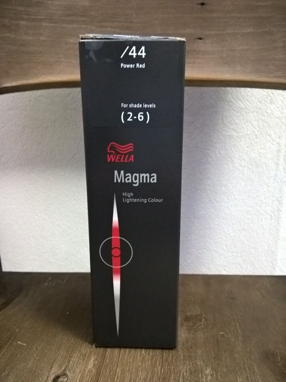 Wella Magma raidoitusväri 44 Power red /120g