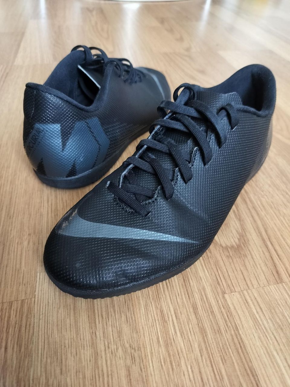 Nike Mercurial futsal kengät
