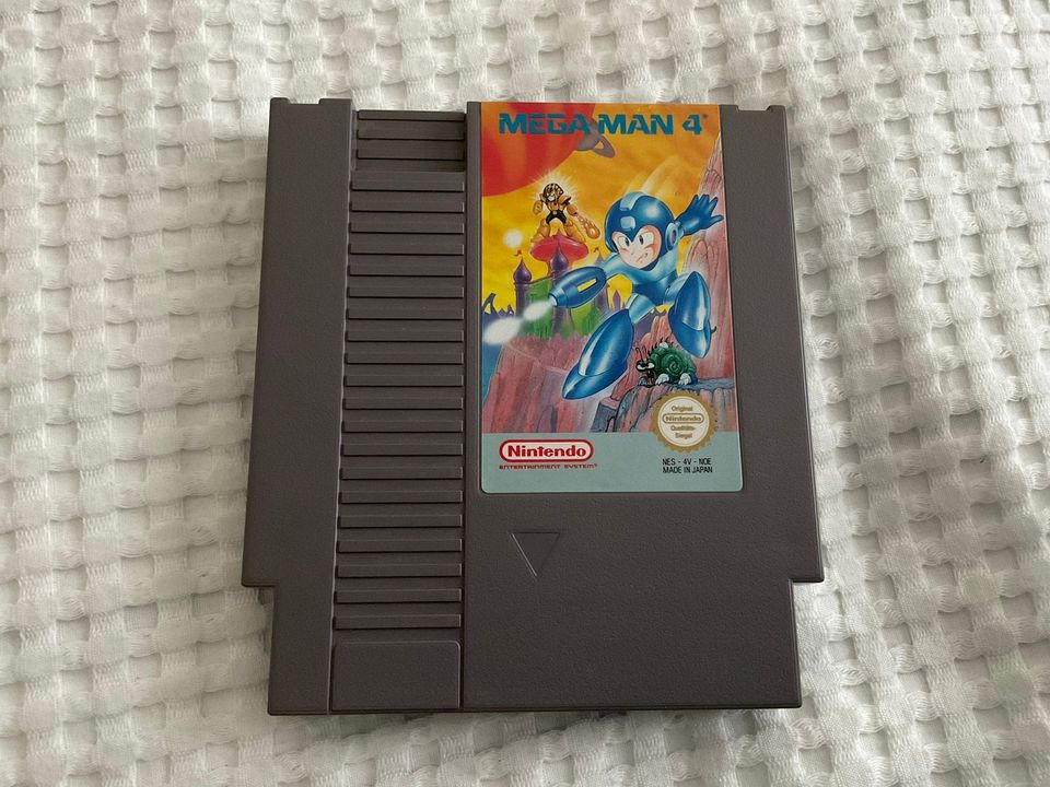 Mega man 4 - NES peli