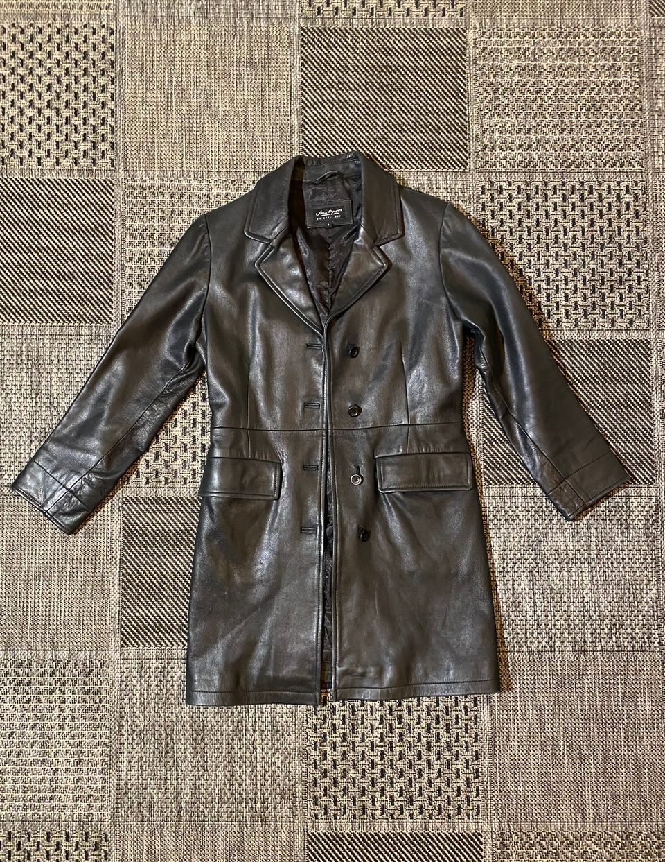 JACKPOT by CARLI GRY womens size 1 / S leather jacket NEEDS BUTTON WORK