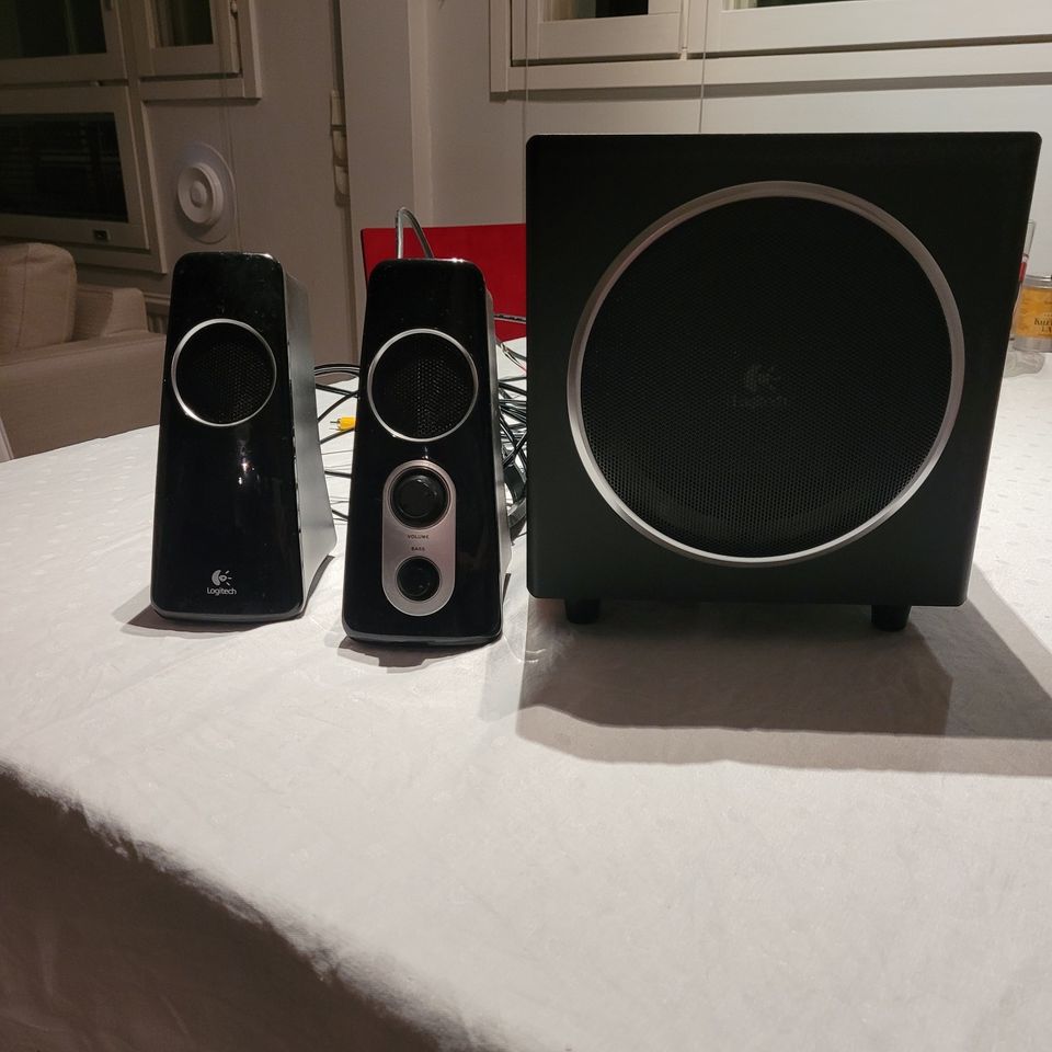 Logitech 2523 Speaker system