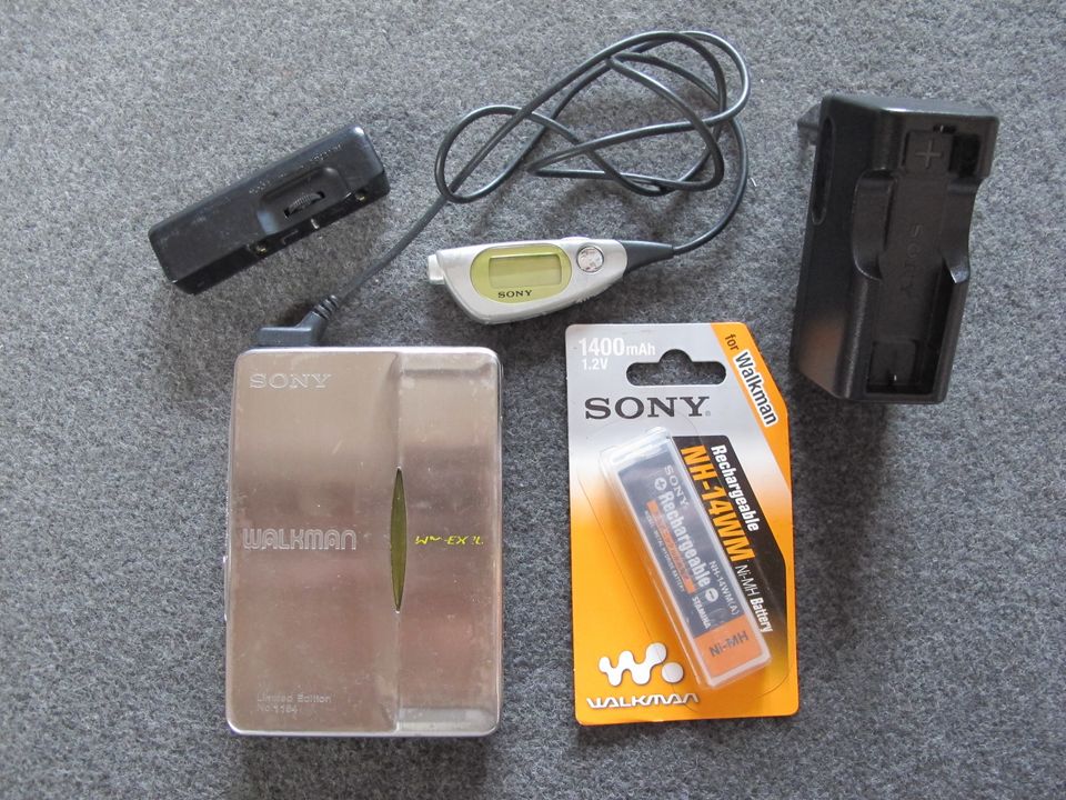 Sony Walkman WM EX 20 Casette Player