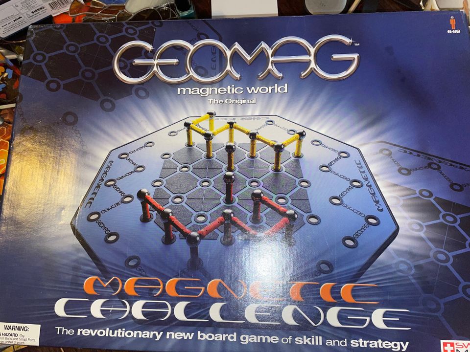 Geomag peli älypeli magnetic challenge taktiikka