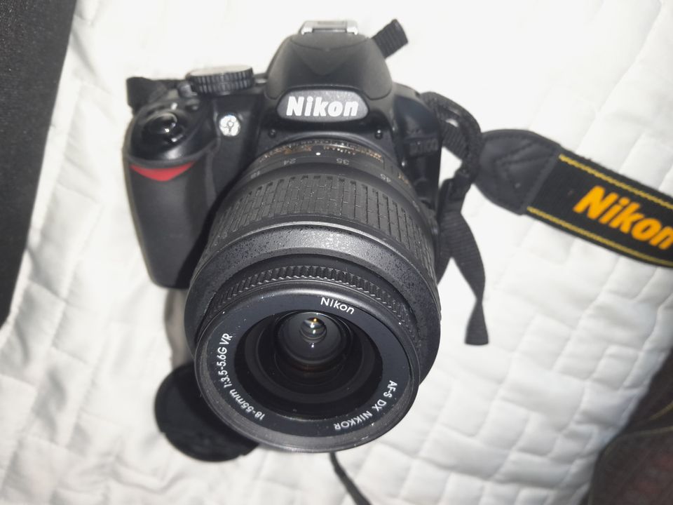 Nikon D3100 Digikamera