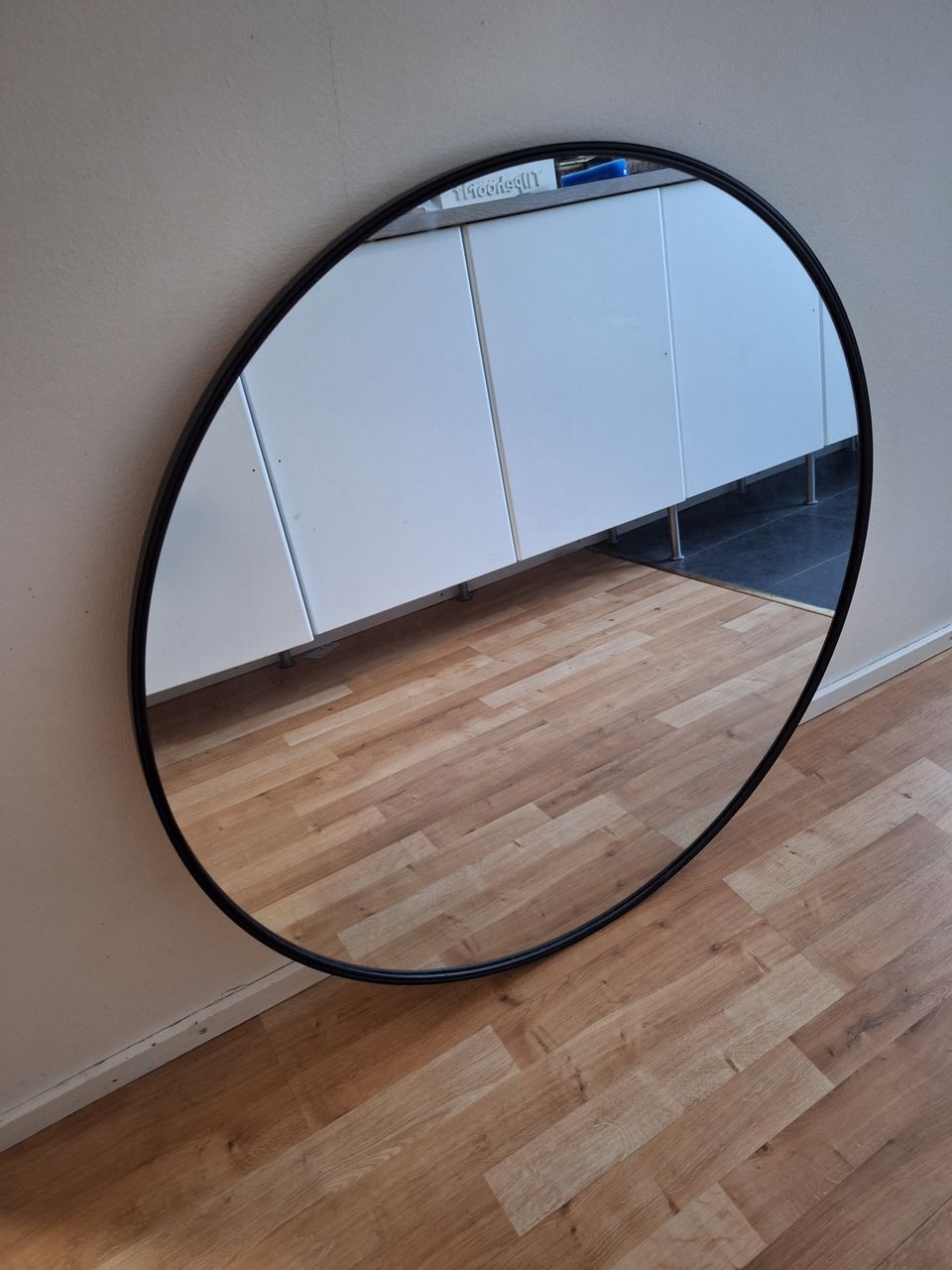 Pyöreä peili, halkaisija 85cm