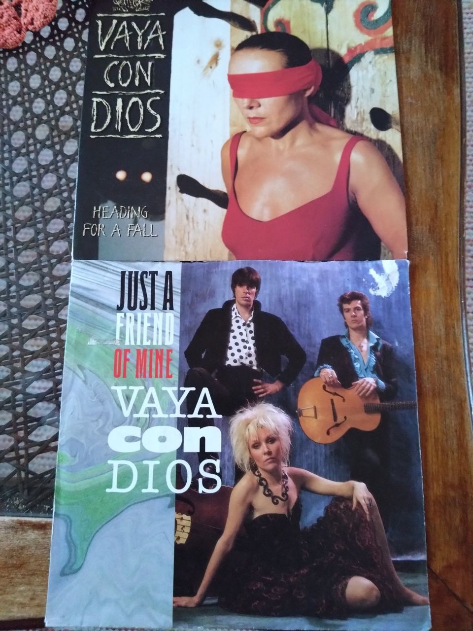 2 kpl Vaya Con Dios 7" Single