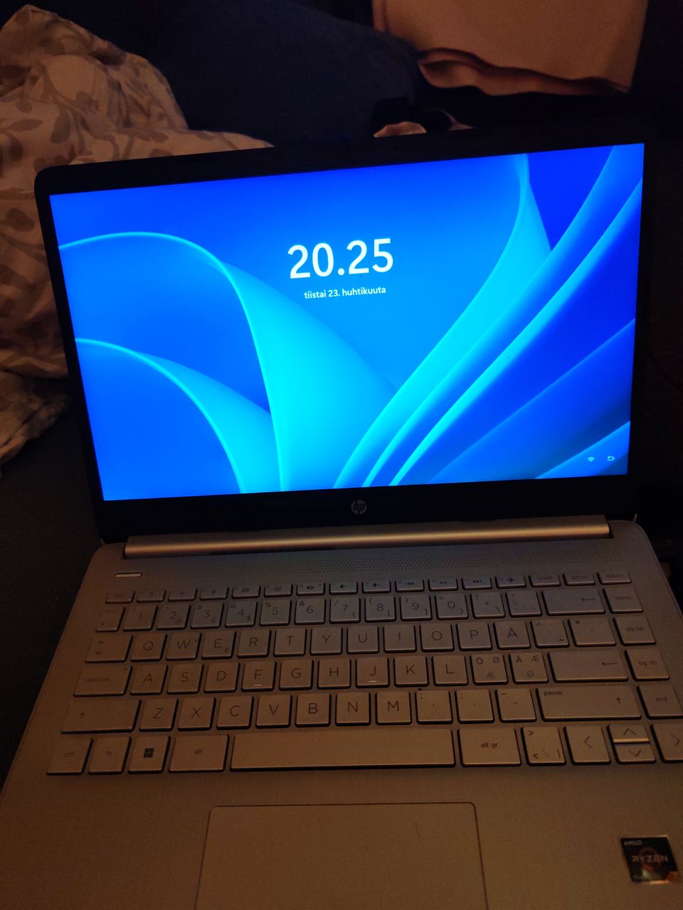 hp laptop 14s-fq1484no