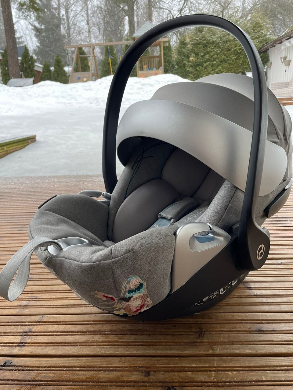 Erittäin hyväkuntoinen Cybex Cloud Z2 i-size turvakaukalo