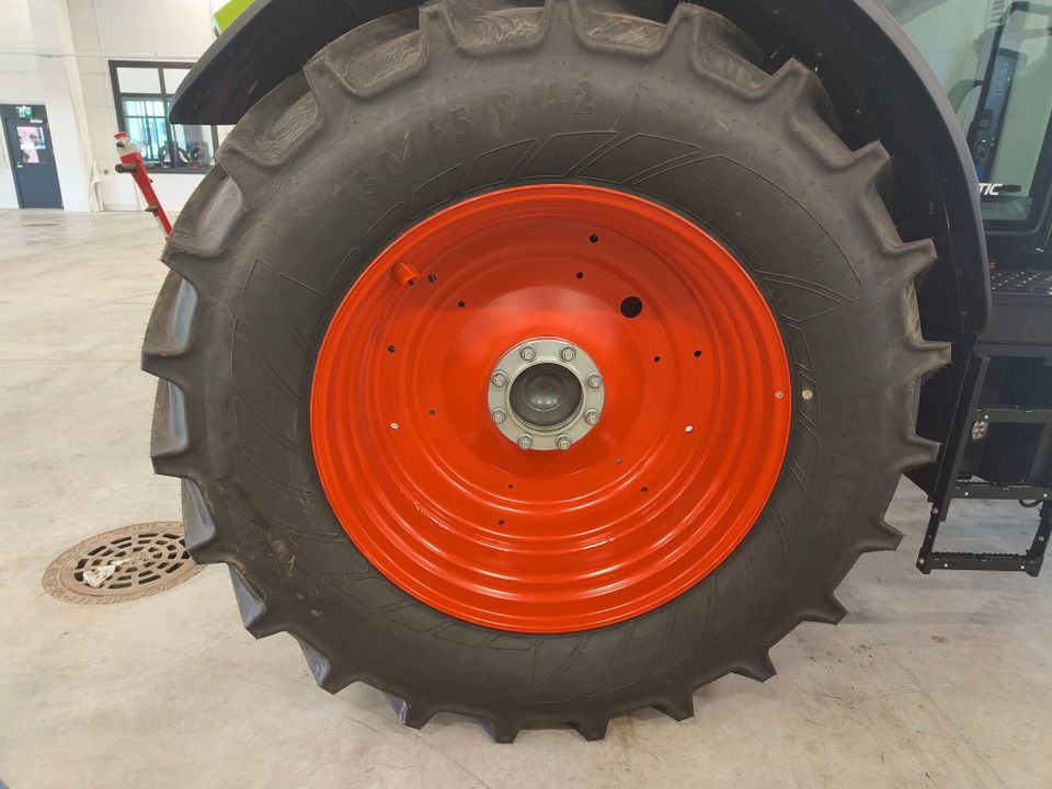 Mitas AC65 siirtoajetut traktorin renkaat