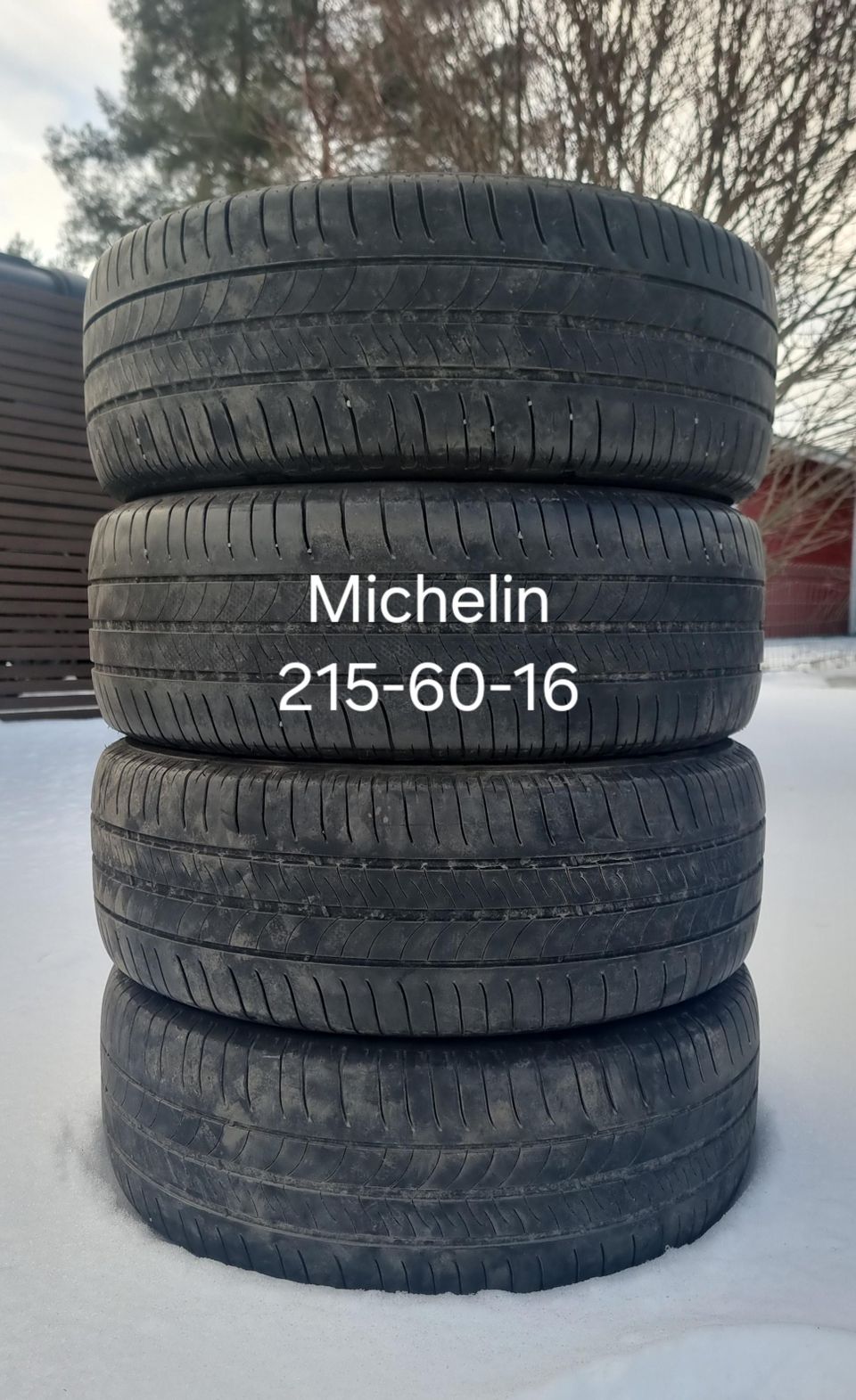Michelin 215-60-16 kesärenkaat