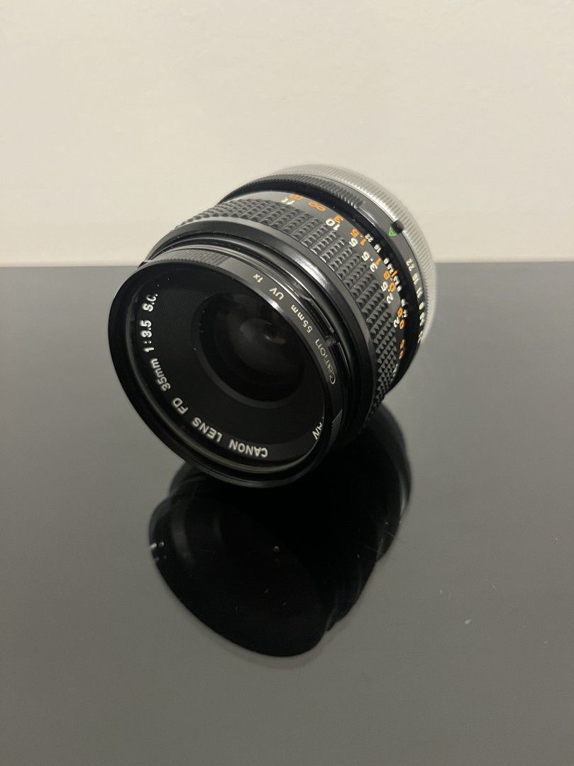 Canon FD 35mm 1:3.5 + UV Suoja