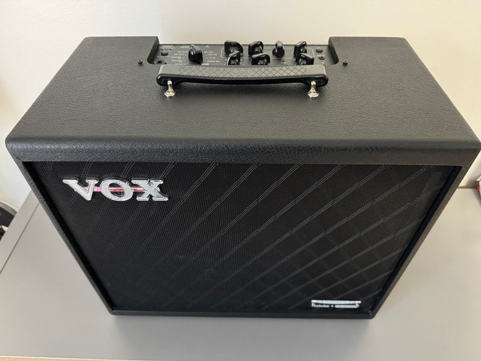 Vox cambridge 50 + VOX VFS5