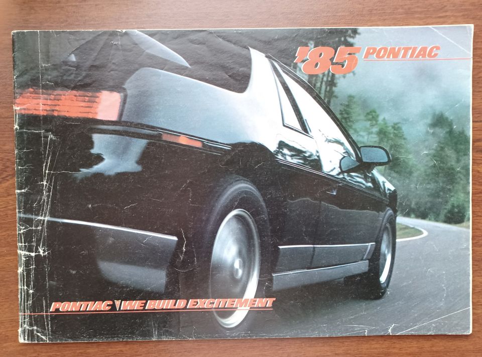 Pontiac 1985 mallisto 46 sivua
